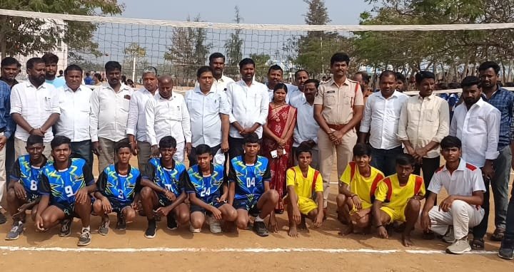 గ్రామీణ స్థాయి క్రీడాకారులను ప్రోత్సహించేందుకు సీఎం కప్ పోటీలు