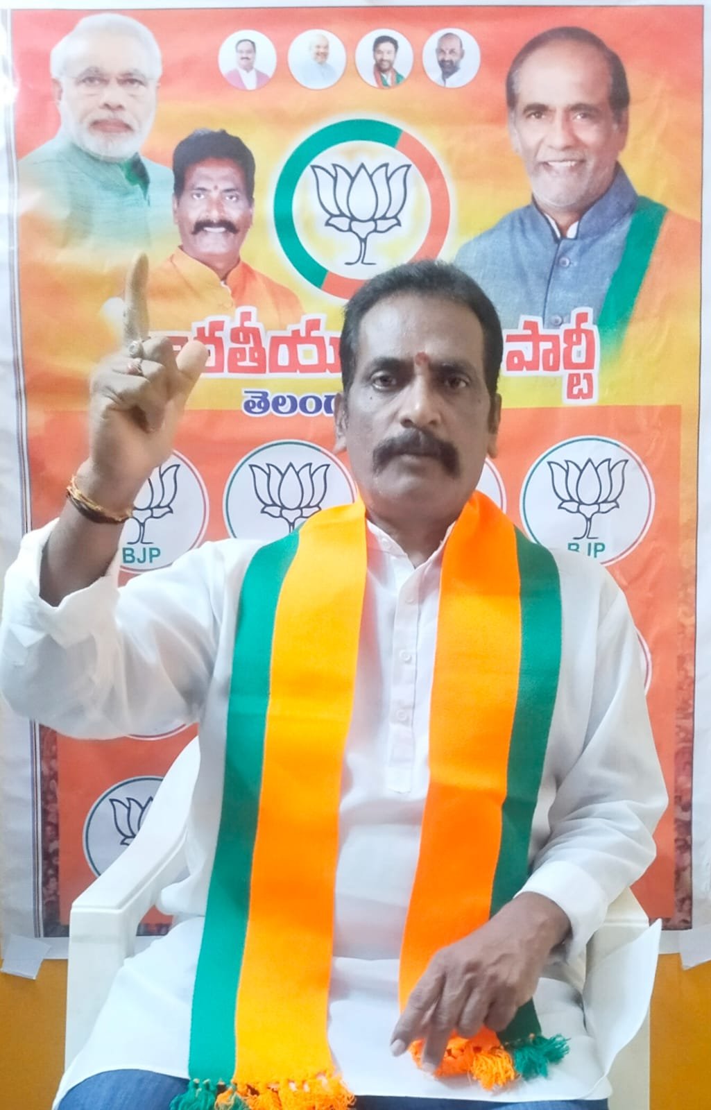 మహిళా రిజర్వేషన్‌పై కాంగ్రెస్ వక్రబుద్ధి తోలుపునూరి రమేష్ గౌడ్ తీవ్ర ఆరోపణలు